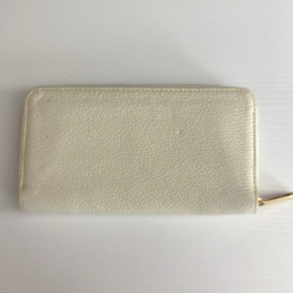 Auth Vuitton Suhali Zippy Zip Around Clutch Wallet in White! - Picture 3 of 10